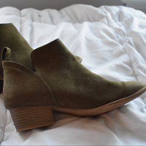 AE Army Green Booties/LAST CHANCE